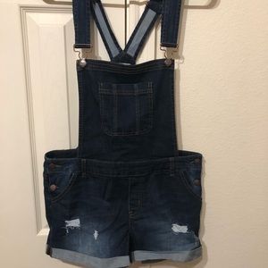 Distressed blue jean overall shorts!